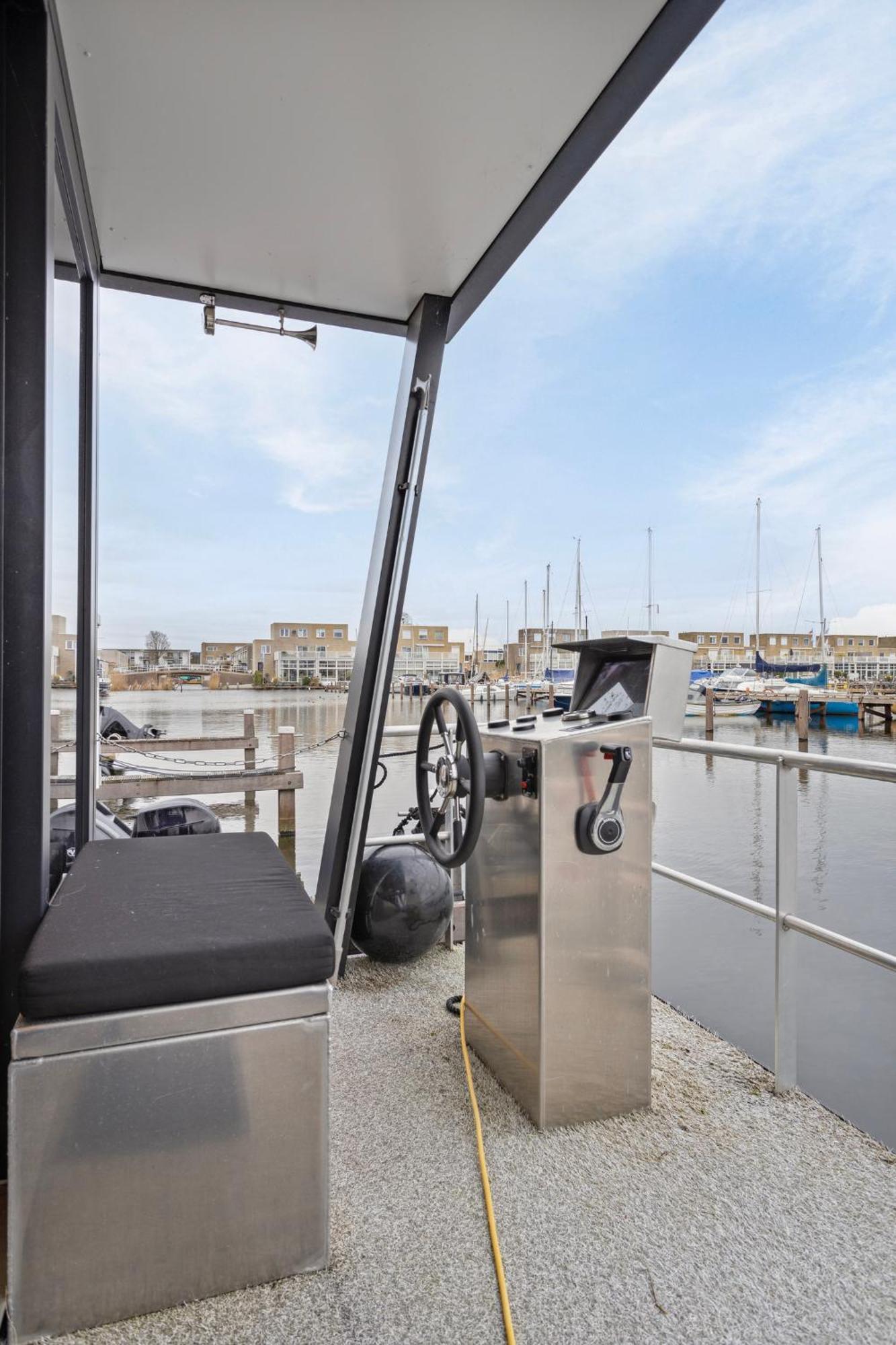 Luxurious Waterloft Near Beach And Centre By Weltevreden Experience Zeewolde Exterior foto