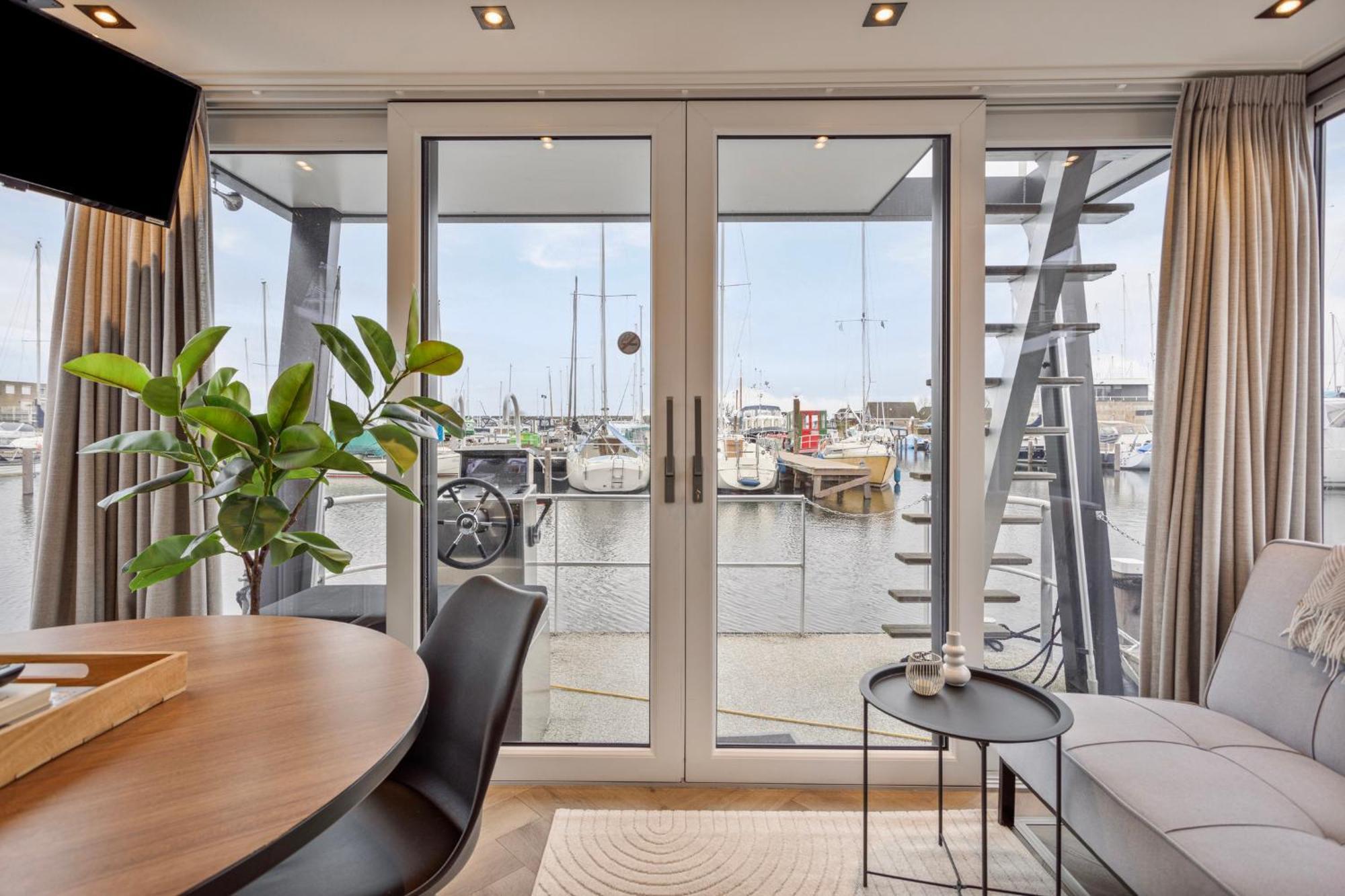 Luxurious Waterloft Near Beach And Centre By Weltevreden Experience Zeewolde Exterior foto