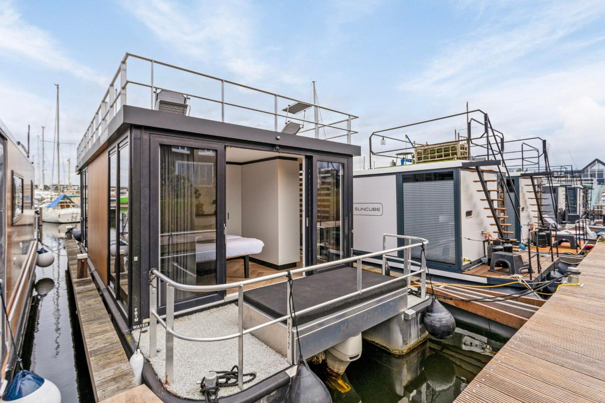 Luxurious Waterloft Near Beach And Centre By Weltevreden Experience Zeewolde Exterior foto