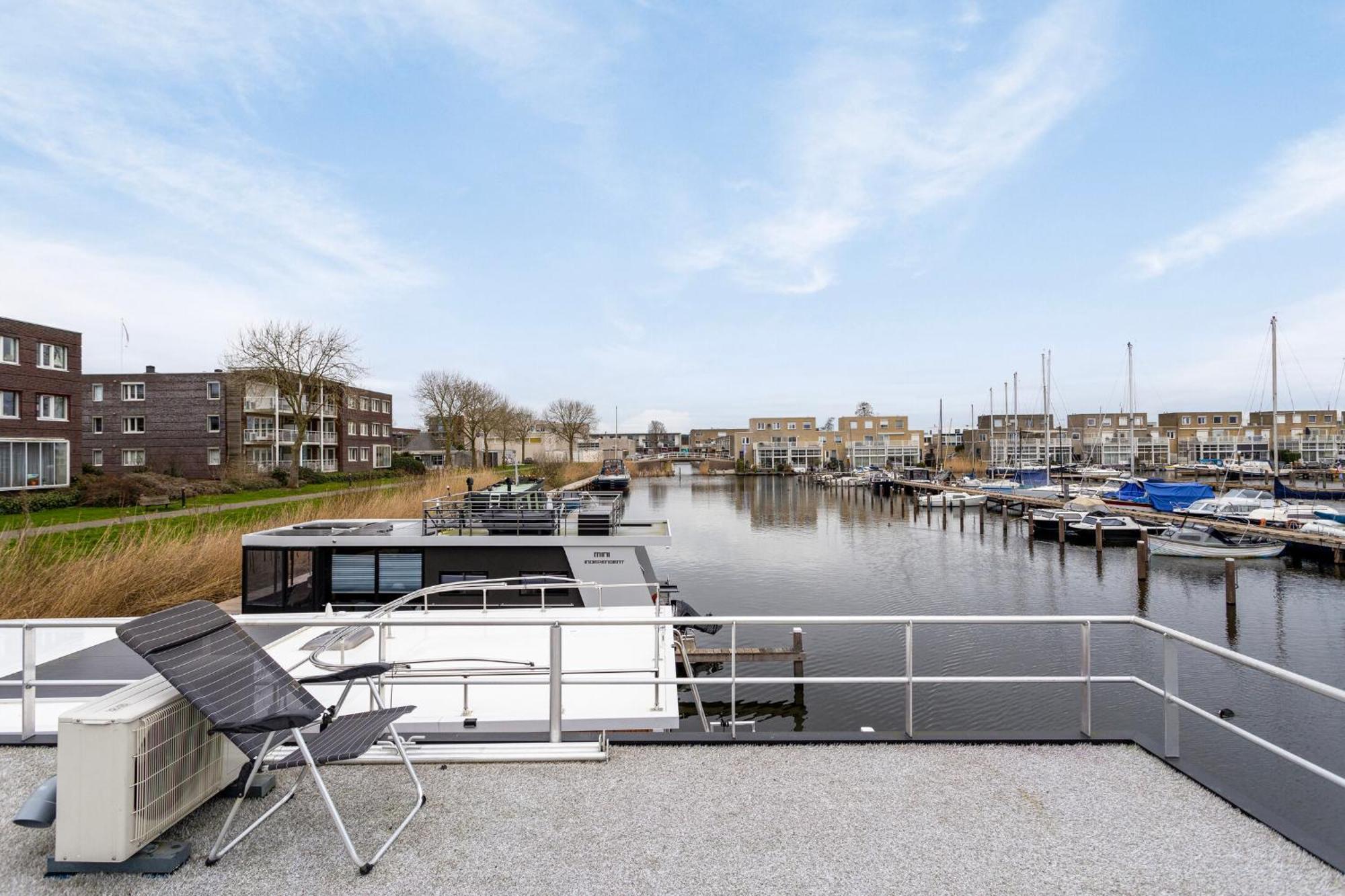 Luxurious Waterloft Near Beach And Centre By Weltevreden Experience Zeewolde Exterior foto