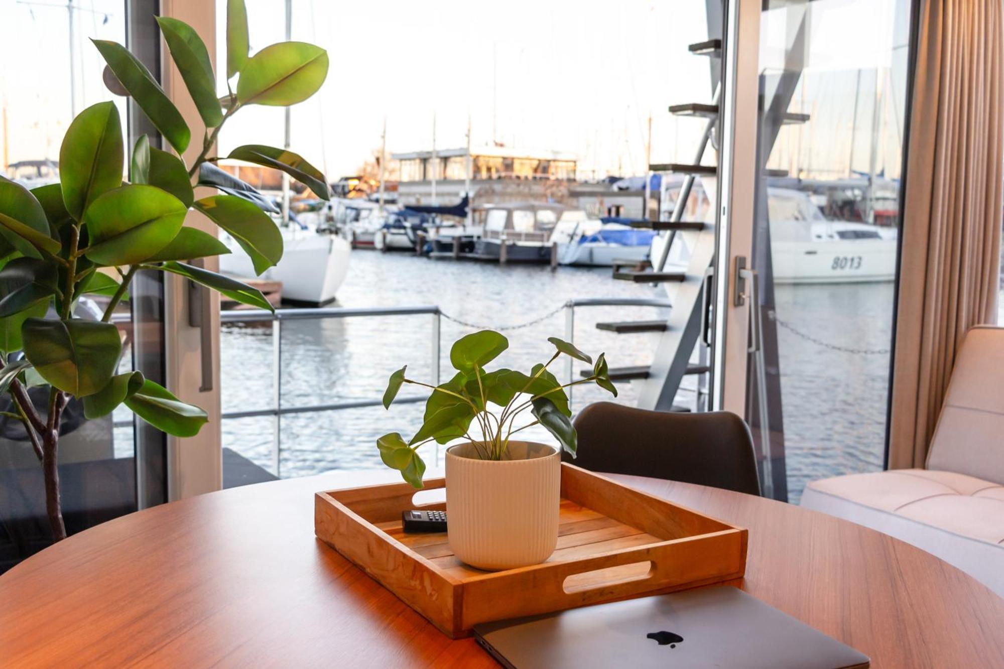 Luxurious Waterloft Near Beach And Centre By Weltevreden Experience Zeewolde Exterior foto