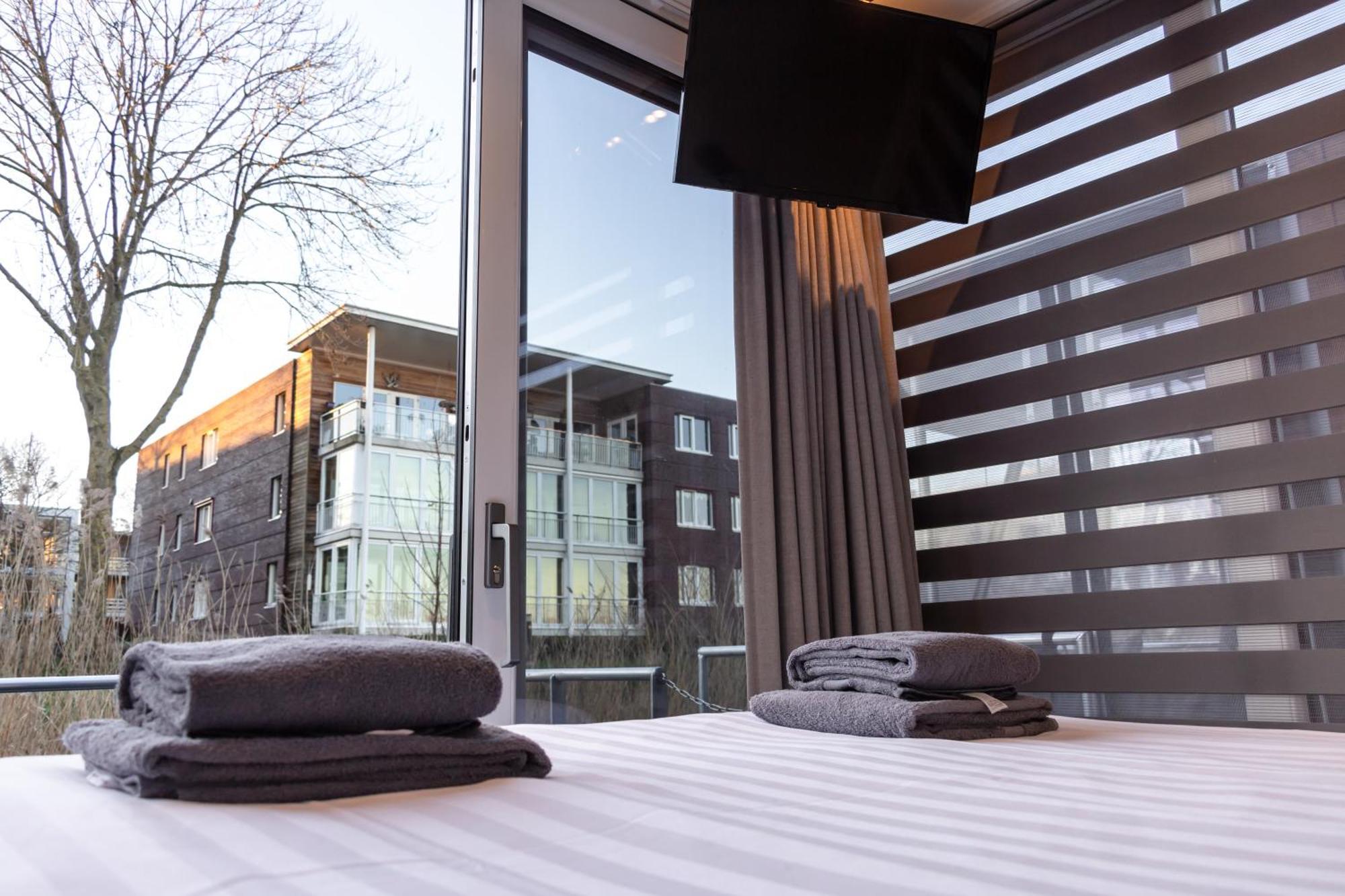 Luxurious Waterloft Near Beach And Centre By Weltevreden Experience Zeewolde Exterior foto
